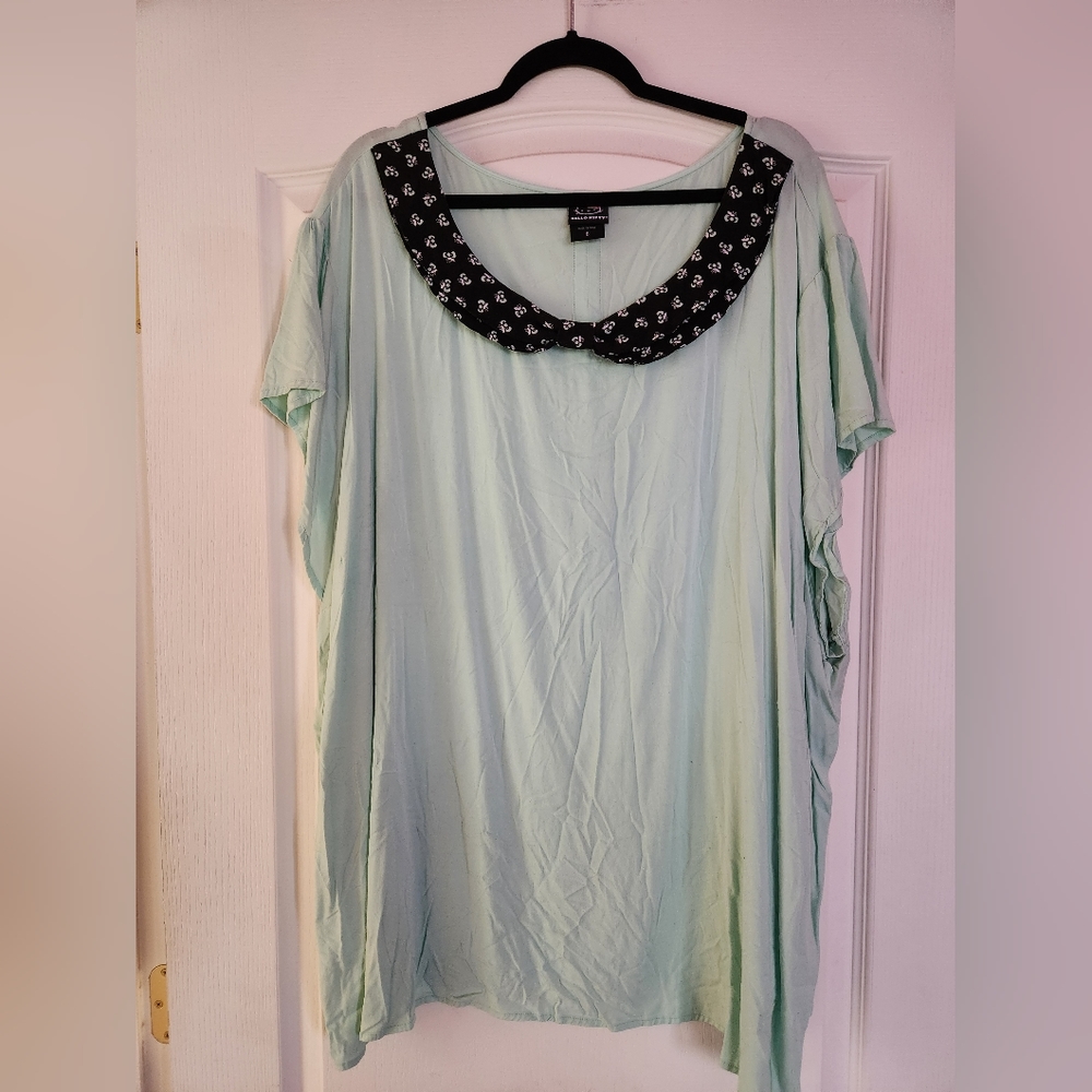 Torrid Size 6 Hello Kitty Peter Pan Collar Plus Size Blouse! Plus Size Top